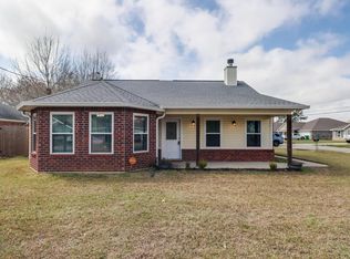 8709 Palmetto Dr, Ocean Springs, MS 39564