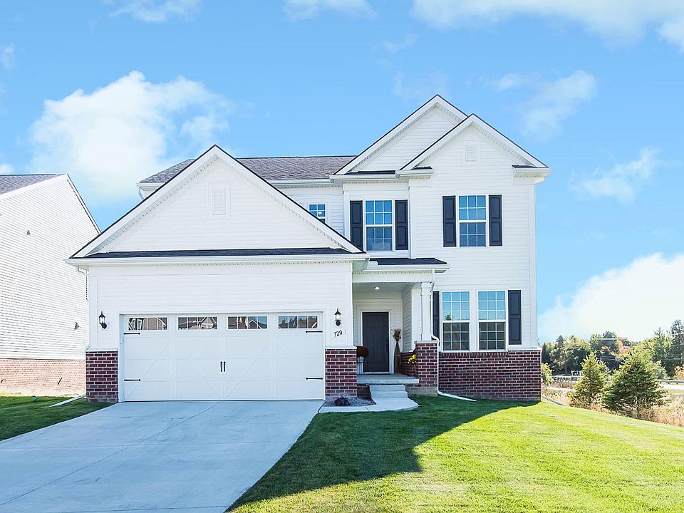 1st image of 720 Risdon Trl S