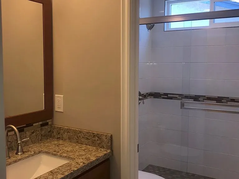 1739 Jasmine St — Photo 12