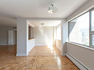 9 Deer Park Cres #306, Toronto, ON M4V 2C4