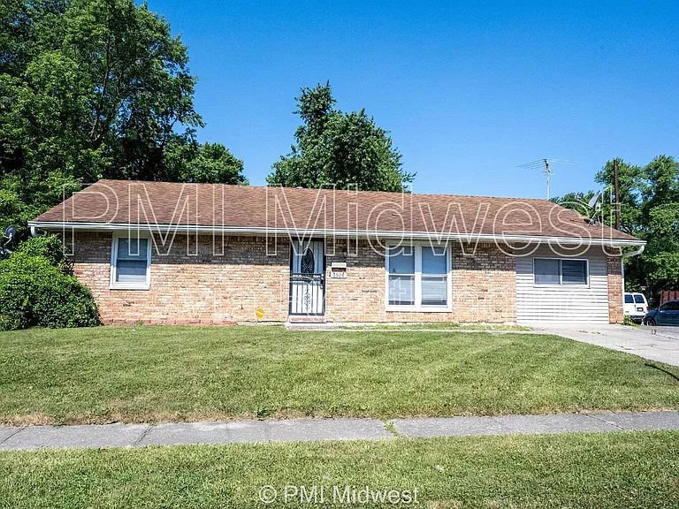 3926 Malibu Dr — Photo 1