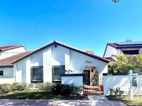 17355 NW 66th Ct, Hialeah, FL 33015