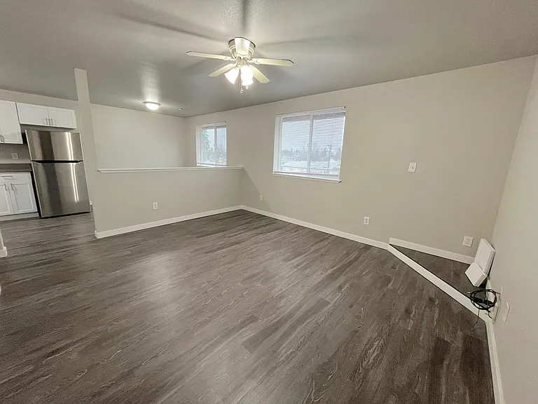8819 Pacific Ave #B7 — Photo 2