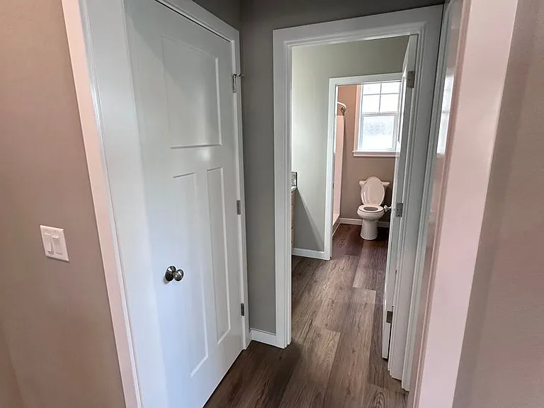 338 E 12th Ave — Photo 19