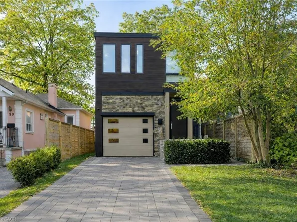 63 Troy St, Mississauga, ON L5G 1S6