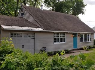 409 Van Roen Rd, Utica, NY 13502