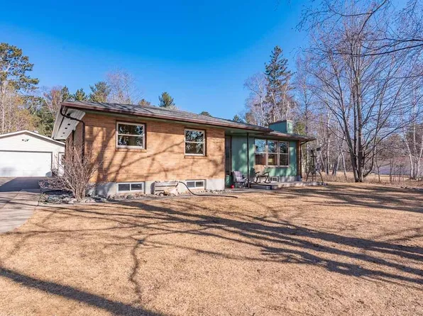7669 Ely Lake Dr, Eveleth, MN 55734