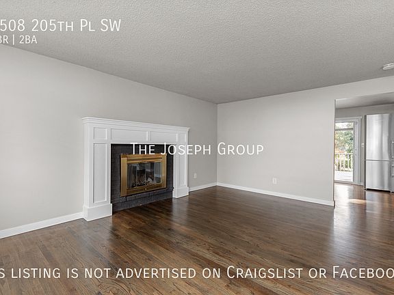 5th image of 2508 205th Pl SW