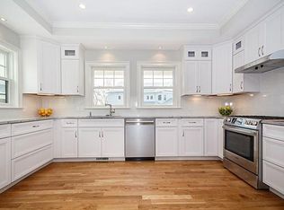 22-28 Beecher Ter, Newton, MA 02459