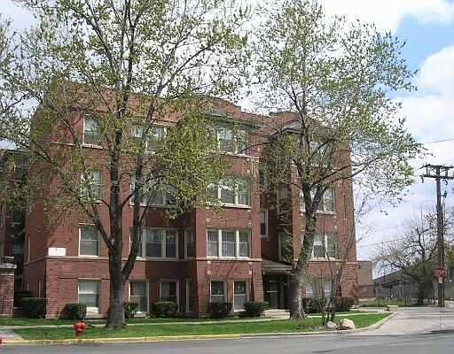 1st image of 4031 N Kedvale Ave #G