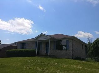355 Garden Park Dr, Nicholasville, KY 40356
