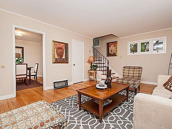 3rd image of 313-315 Elm St