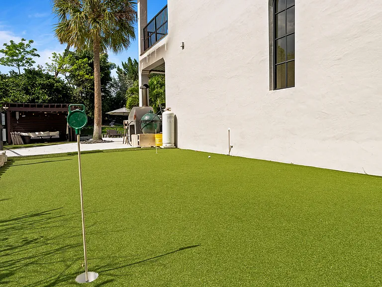 9521 Eden Mnr — Photo 26