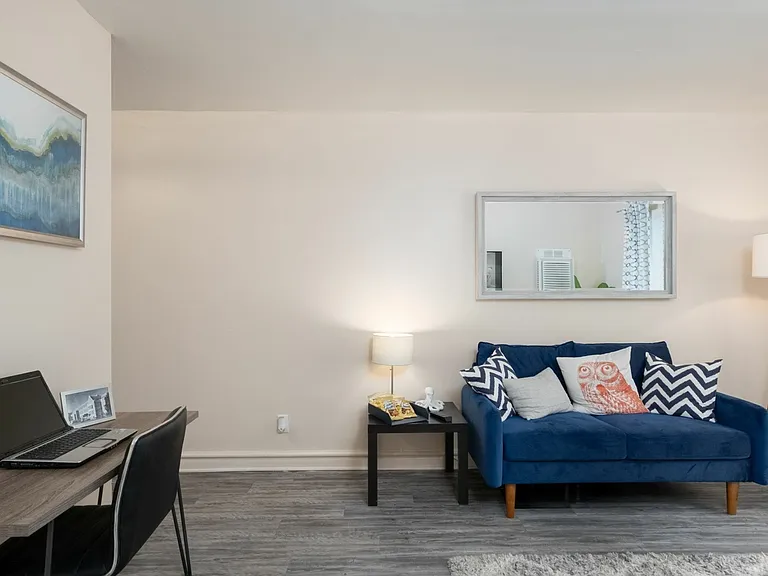 College Manor - 1 Bedroom