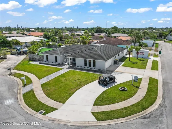 370 Cherry Ct, Satellite Beach, FL 32937