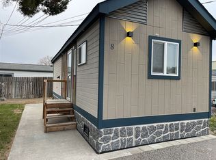 8 Royalty Lane Pr, West Richland, WA 99353