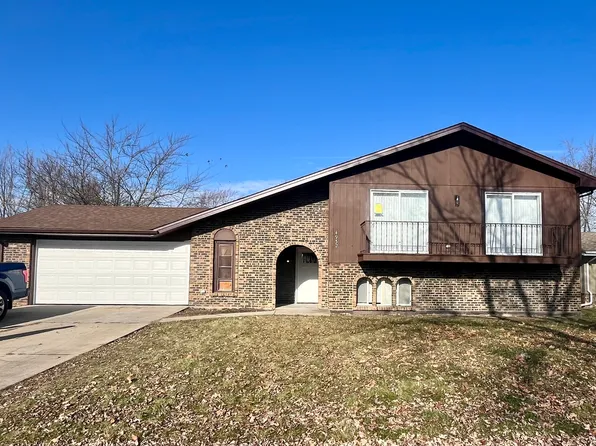 4932 Lakeshore Dr, Richton Park, IL 60471