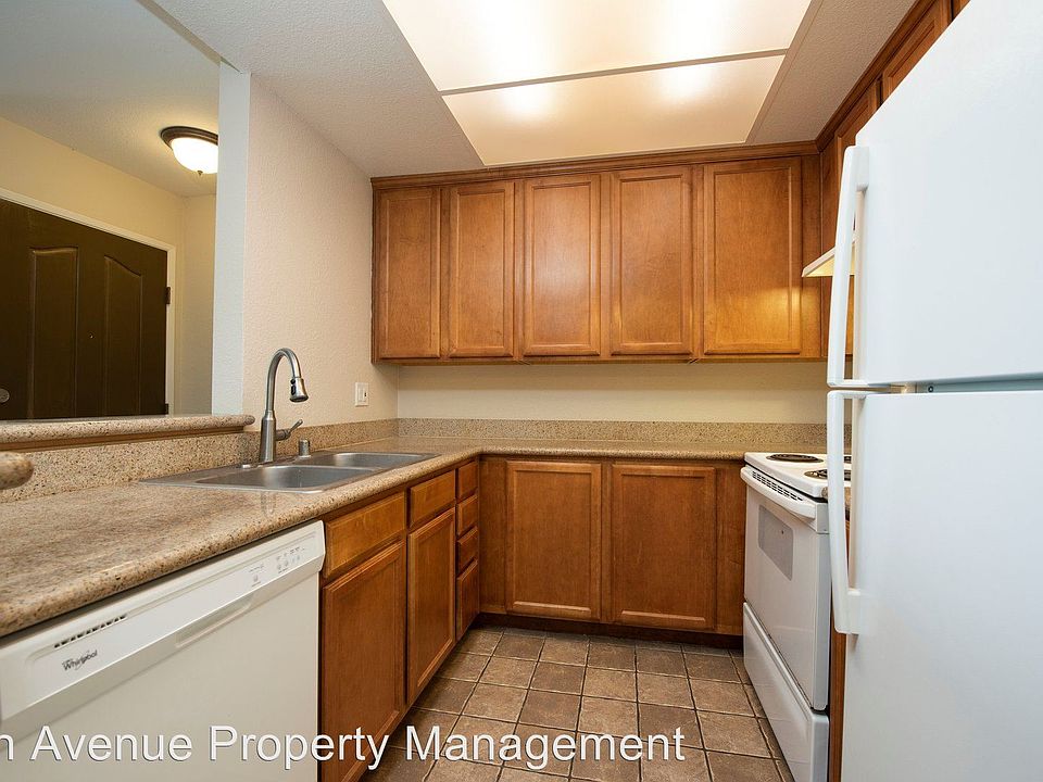 1st image of 432 Edgehill Ln Unit 192