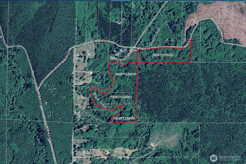 2nd image of 828 Wilkie Lane