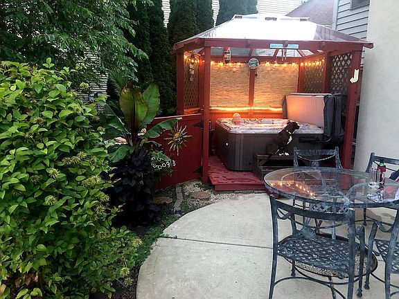 Hot tub off patio