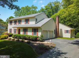 416 Creekside Dr, Downingtown, PA 19335
