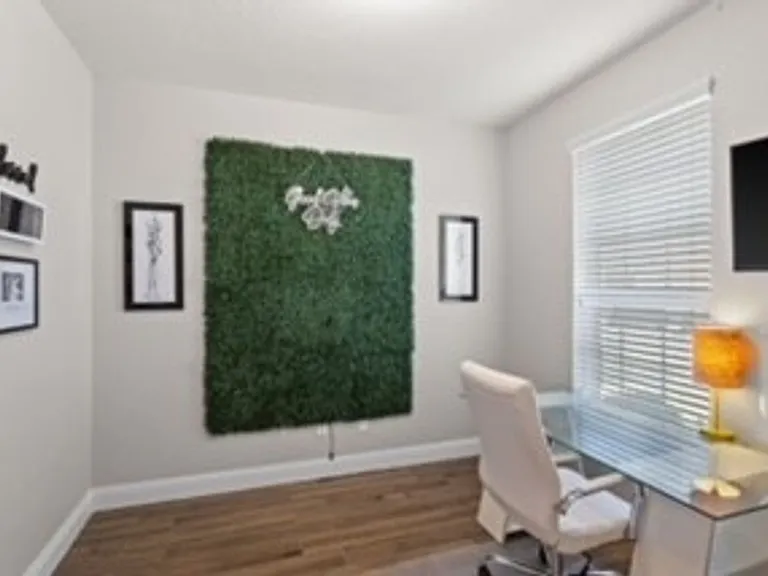 1420 Alamandine Ave — Photo 2