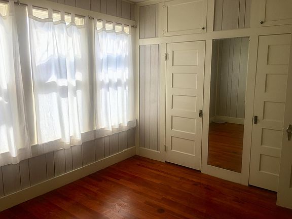 4th image of 883 Josephine St