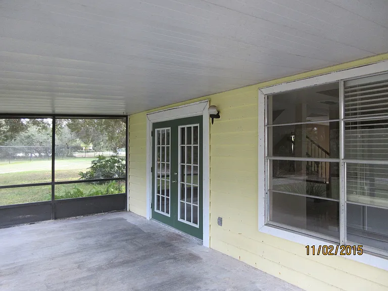1038 McCully Ct — Photo 5