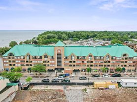 100 Bronte Rd, Oakville, ON