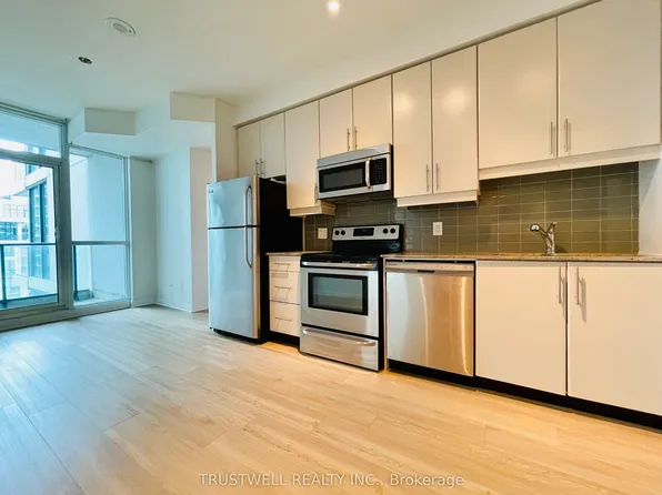 33 Bay St, Toronto, ON