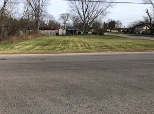 751 S Willow Ave, Waukegan, IL 60085