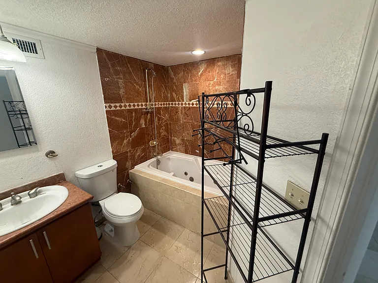 801 Brickell Bay Dr #470 — Photo 27