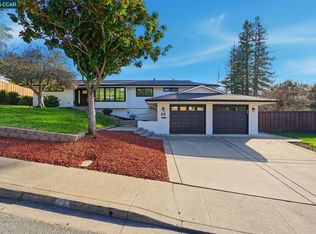 89 Greenfield Dr, Moraga, CA 94556