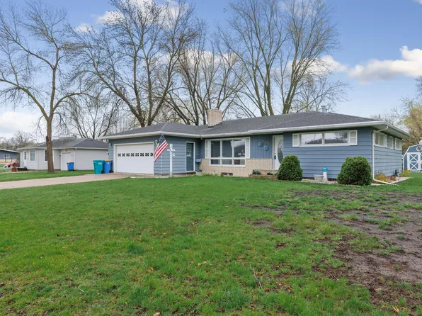 751 E School St, Owatonna, MN 55060