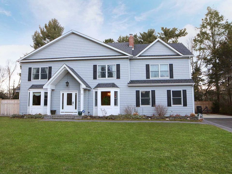 1st image of 13 Oakridge Dr