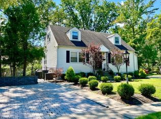 25 Brookside Ter #1, Verona, NJ 07044