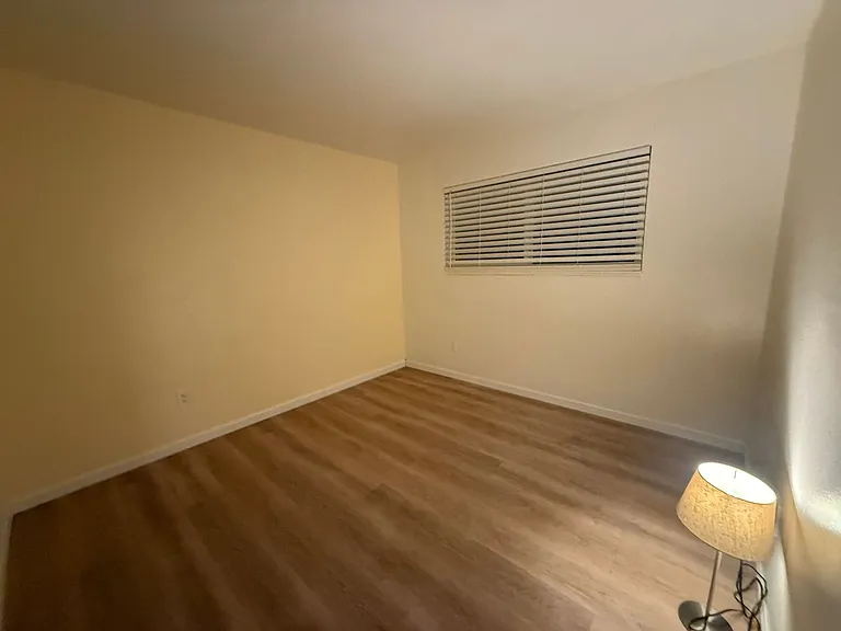 114 Carolina St #B — Photo 5