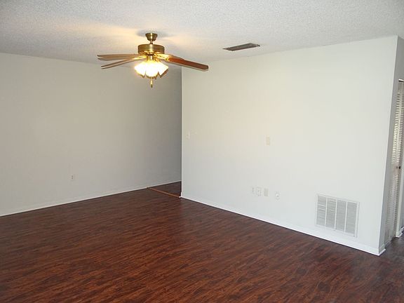 3rd image of 375 114th Ave N Unit 3