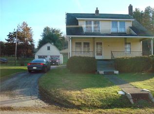 817 Kreinbrook Hill Rd, Mount Pleasant, PA 15666