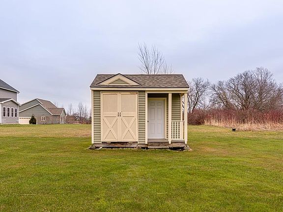 5th image of 7618 Shoreline Blvd