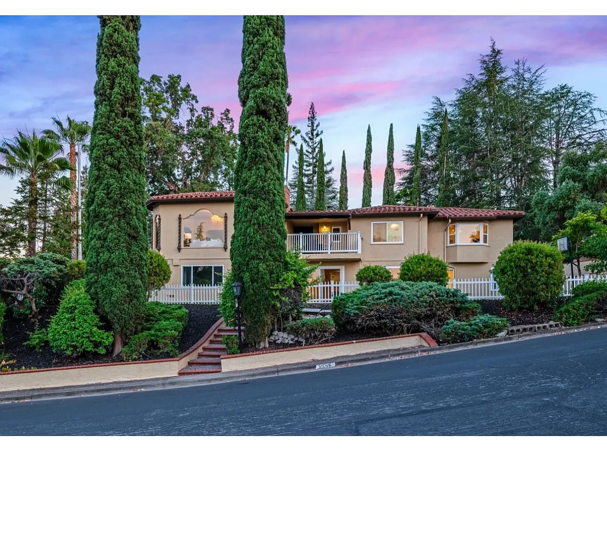 Building Photo - 3698 De Rosa Ct