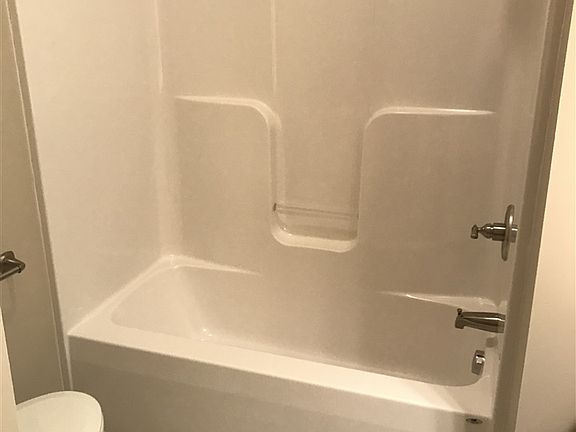 5th image of 3276 Mallard Cir Unit L