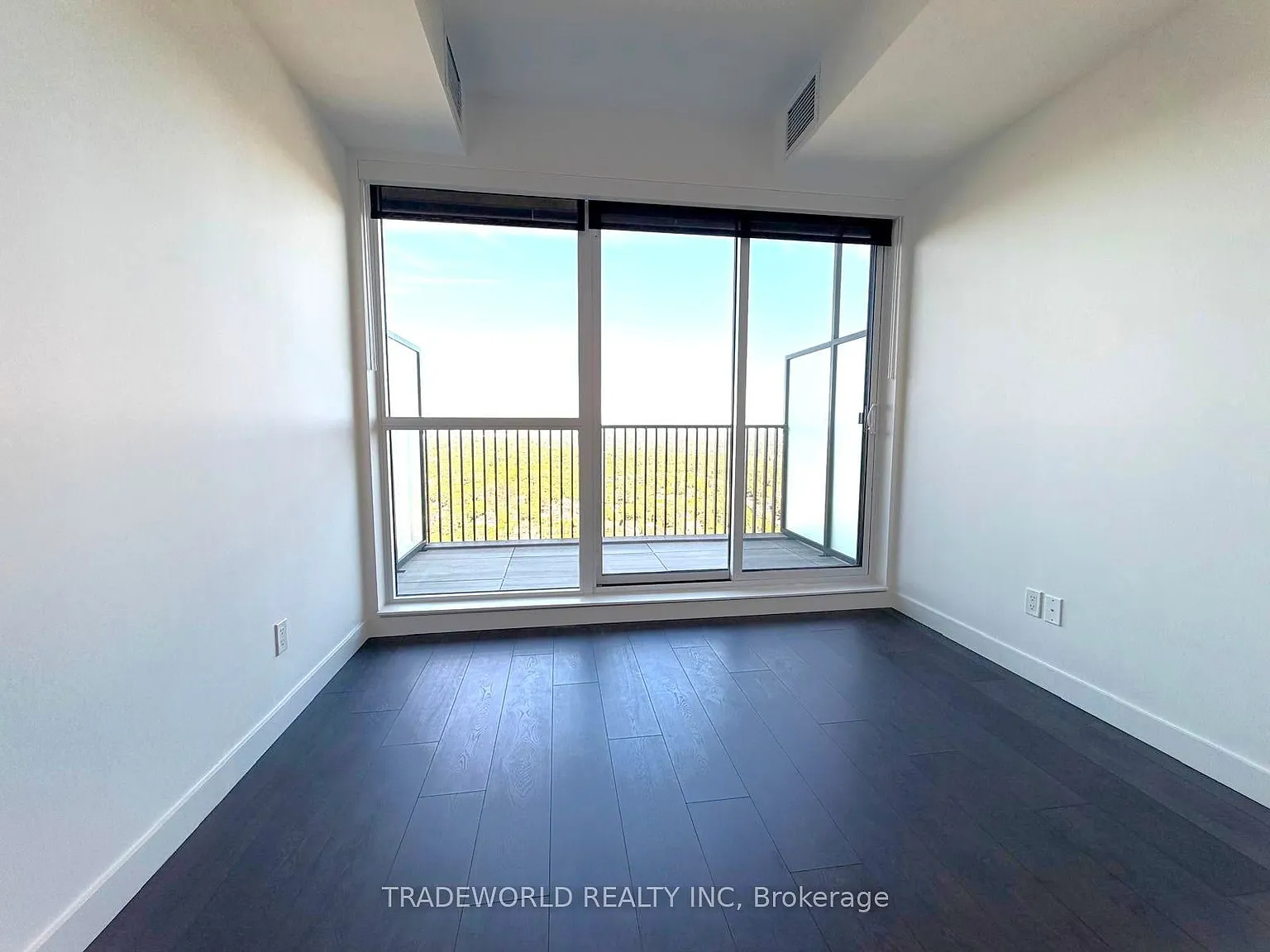 Studio, $1,800 — Photo 4