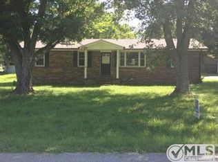 1512 Park Cir, Lafayette, TN 37083