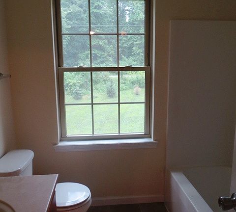 4th image of 750 Orchard Dr #2