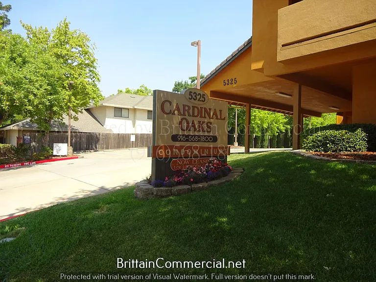 Cardinal Oaks Condominiums — Photo 18