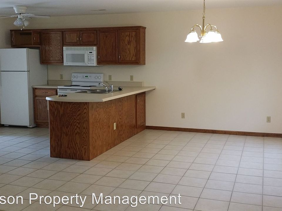 1st image of 2624 Southridge Dr APT B