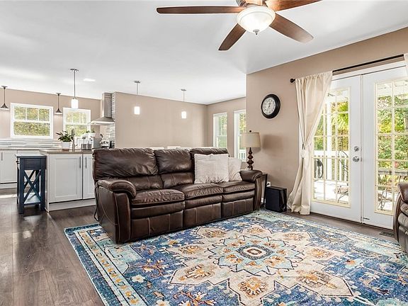 4th image of 4710 Freda Ln