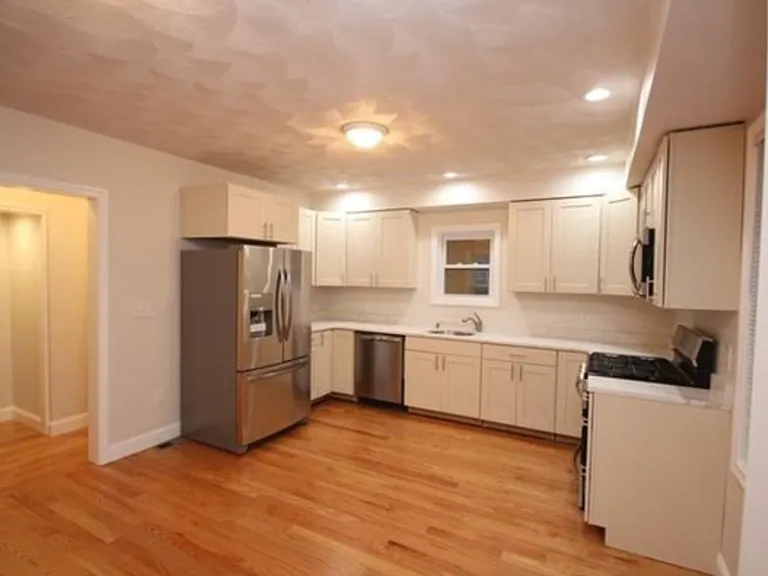 23 Williams St #1 — Photo 2