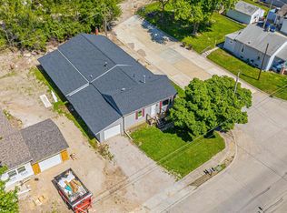 703 S Kickapoo St, Lincoln, IL 62656